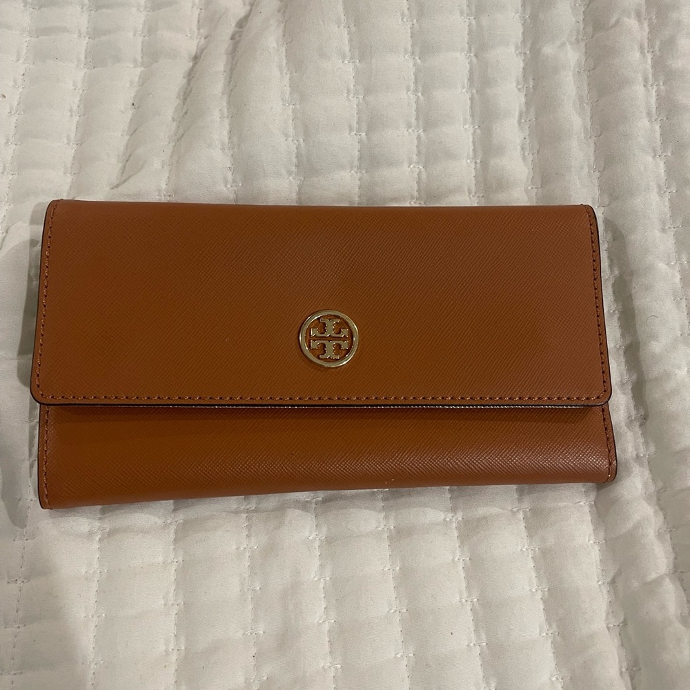 Tory Burch Brown Leather Wallet